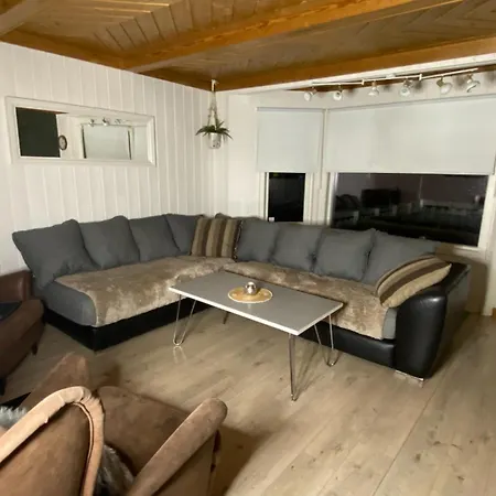 Koselig Hus Ved Elveparken, Egen Campingvogn Pa Homannsberget * Drammen