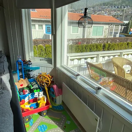 Koselig Hus Ved Elveparken, Egen Campingvogn Pa Homannsberget Vakantiehuis