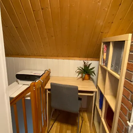 Koselig Hus Ved Elveparken, Egen Campingvogn Pa Homannsberget *
